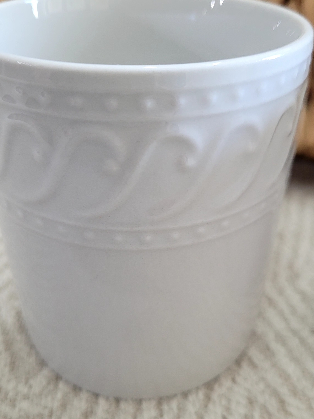 Pfaltzgraff Slyvia White Embossed Ceramic Mugs. Qty 3. Classic Tablescape